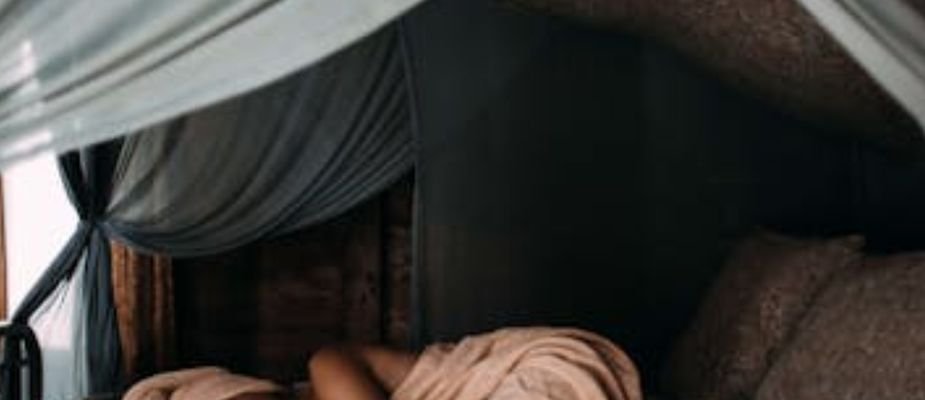 Sono REM: entenda a fase mais importante do descanso