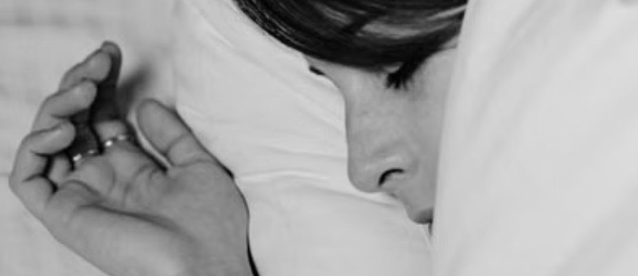 Como criar uma rotina do sono saudável: Hábitos simples para dormir melhor Como criar uma rotina do sono saudável: Hábitos simples para dormir melhor